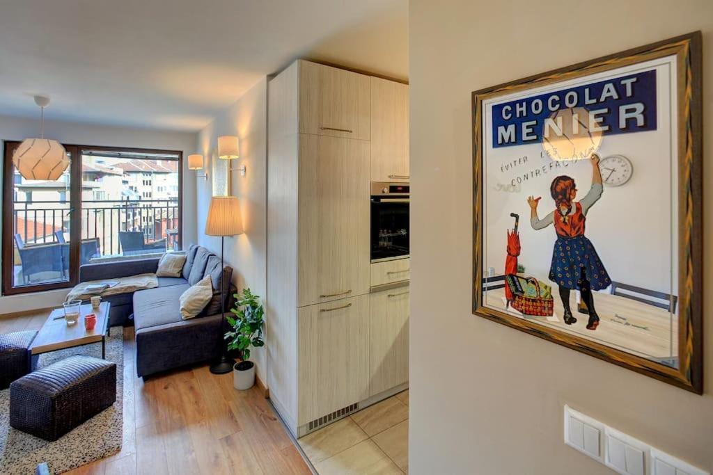 Spacious Home Office With Secure Garage In Sofia Zewnętrze zdjęcie